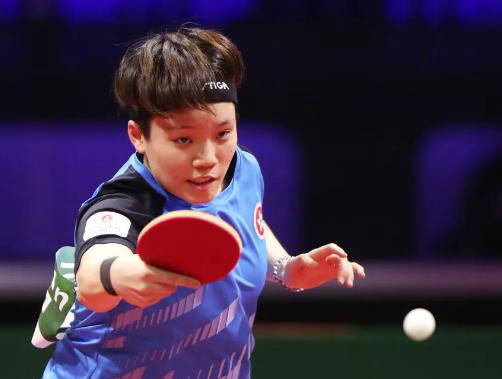 男子举重全锦赛：潘云华刷新全国青年纪录.