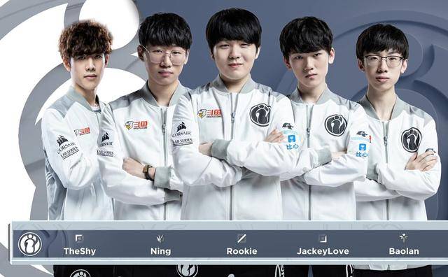 体育欧冠：比利亚雷亚尔1-1战平拜仁 晋级欧冠四强