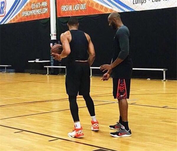 或从盲侧后 或从盲侧后